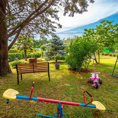 Garden Paradise App Sveti Vid-Miholjice Exterior photo