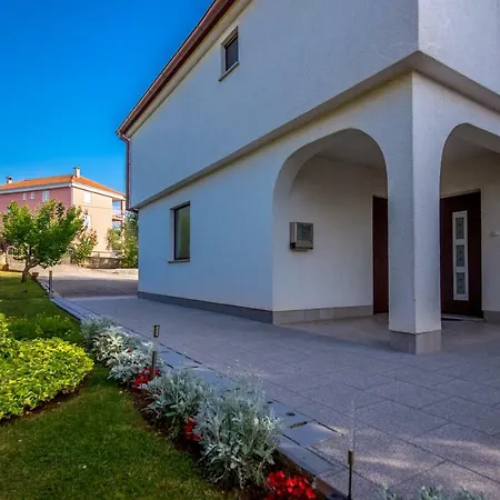 Garden Paradise App Sveti Vid-Miholjice Exterior photo